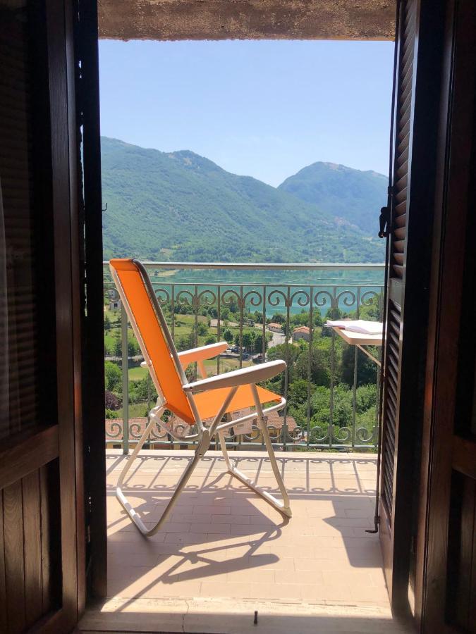 Stanza Con Terrazzo Vista Lago - Lakeholiday Castel di Tora Exteriér fotografie