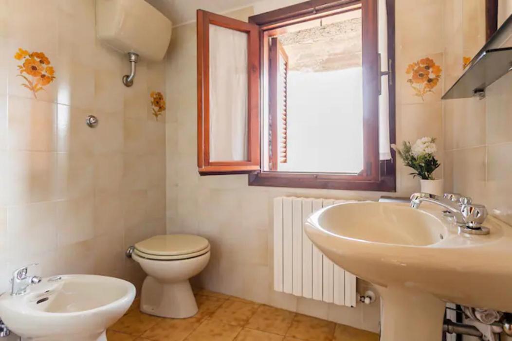 Stanza Con Terrazzo Vista Lago - Lakeholiday Castel di Tora Exteriér fotografie